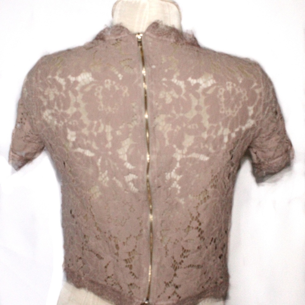 LACE TOP - Picture 2 of 2
